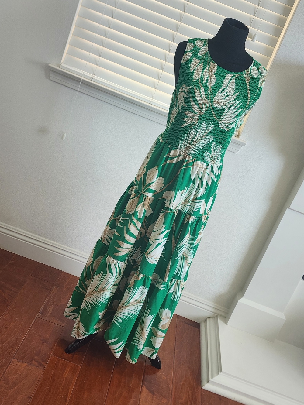 Anne Klein Green Tropical Print Maxi Dress